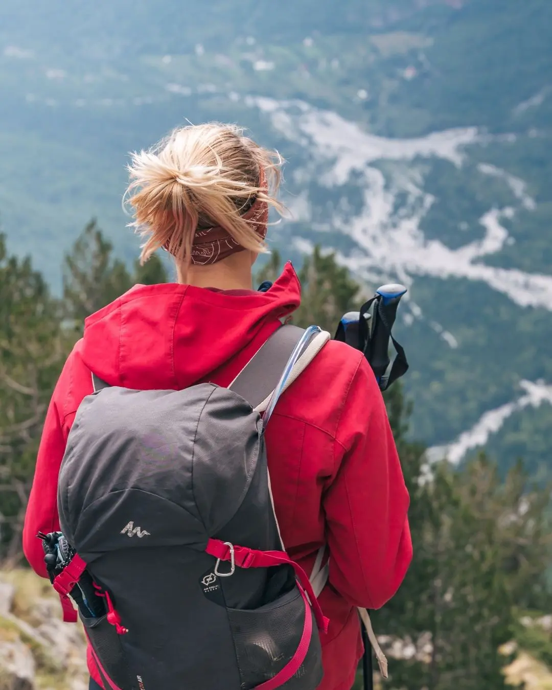 Travelbase Trails - welke regenjas