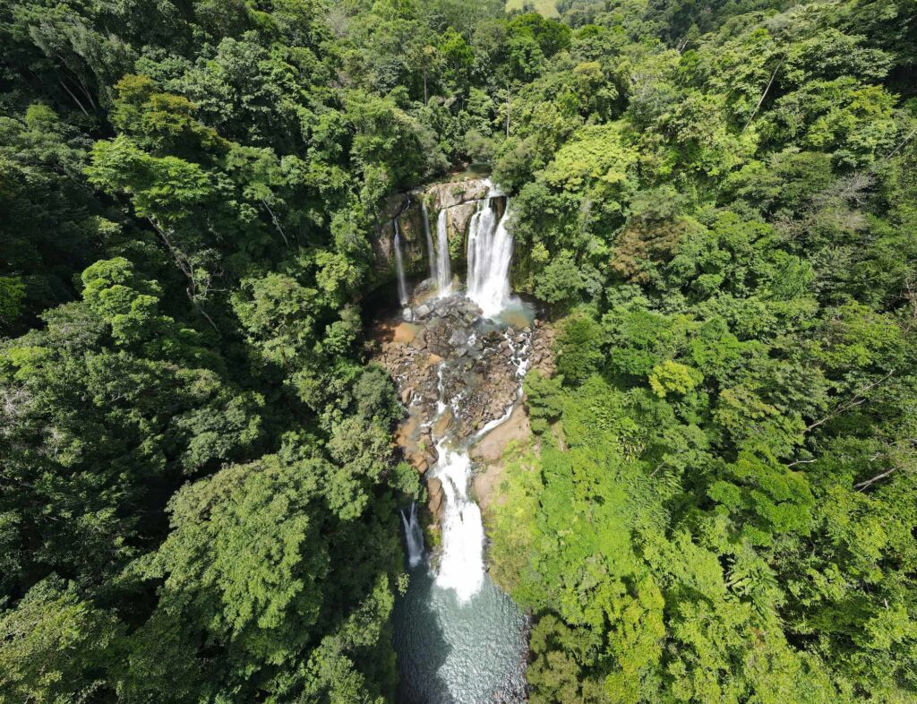 Costa Rica Nauyaca waterval