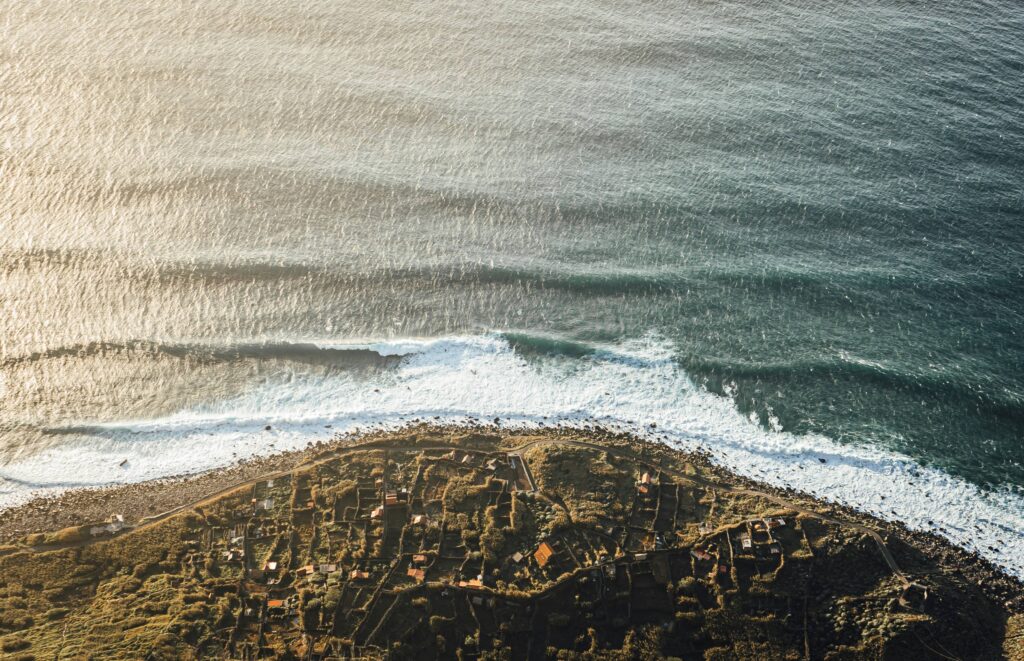 vagues côte Madère Portugal