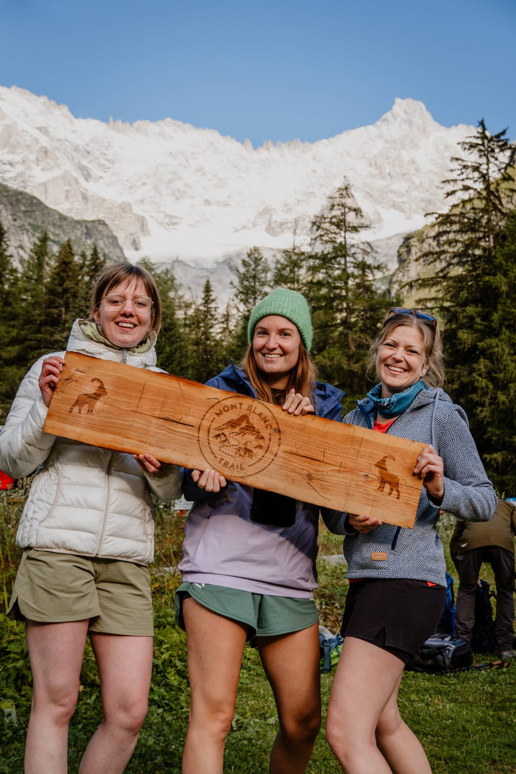 trek autour du mont blanc travelbase