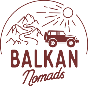 logo des nomades des balkans